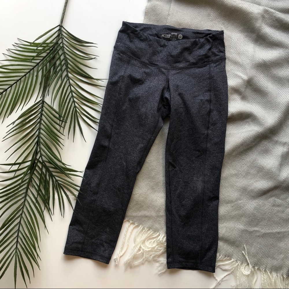 Old Navy Elevate Soft Brushed Compression Crop